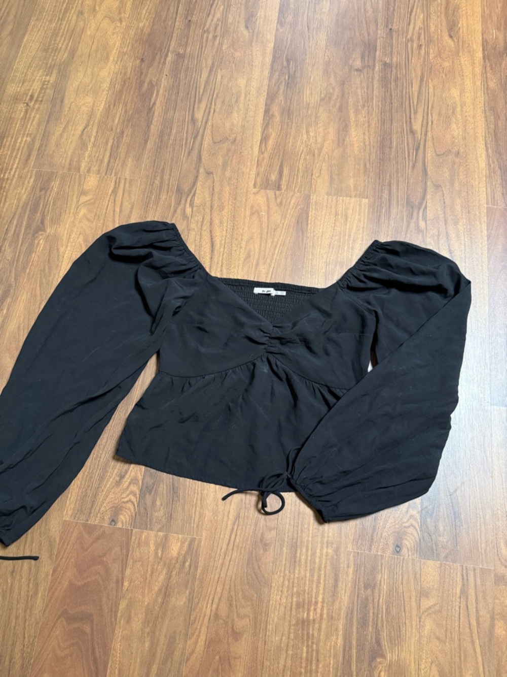 miami Black Puff-Sleeve Cropped Blouse
